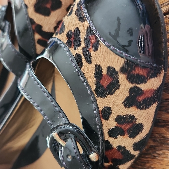 Shoes - Picture 3 of 6